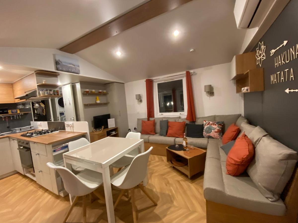 Vacances Sous Les Pins, Pres De La Mer, 6-8 Pers,Bien Equipe, Piscine 생-줄리앙-앙-보른 외부 사진